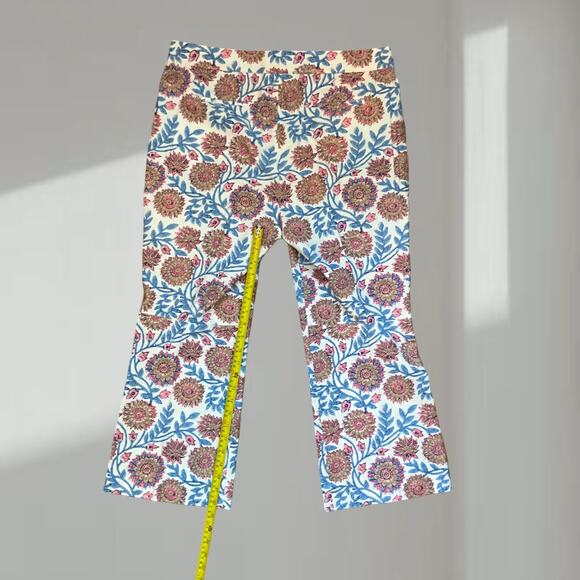 J.Crew Pants – Floral Printed Cotton Trousers (14) - Picture 4 of 7